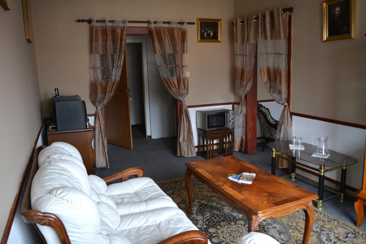 Hotel Posta Decin Ngoại thất bức ảnh